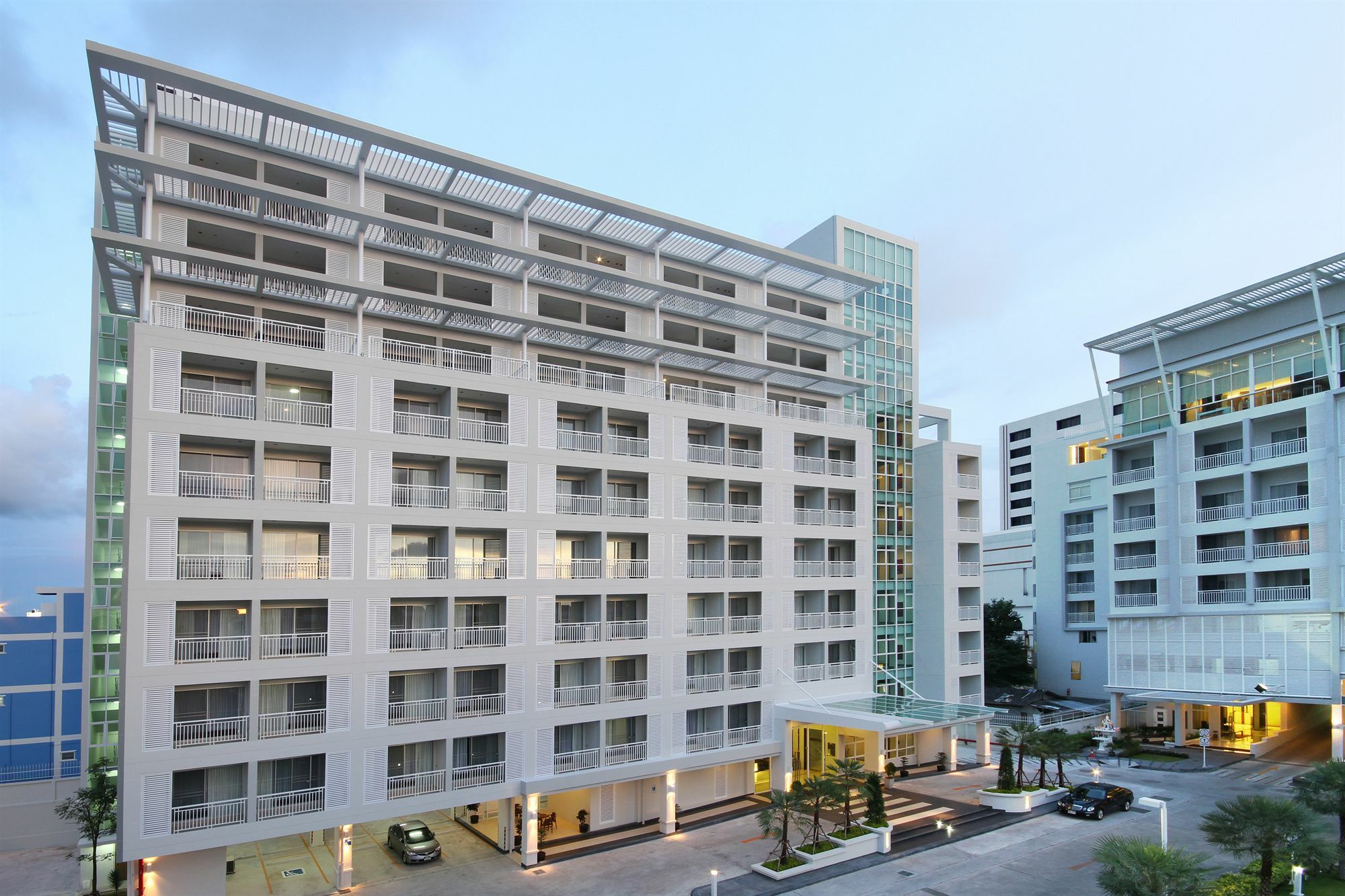 Kameo Grand Hotel & Serviced Apartment, ראיונג מראה חיצוני תמונה